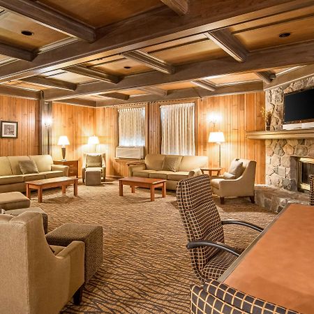 Quality Inn & Suites Virginia Bagian luar foto