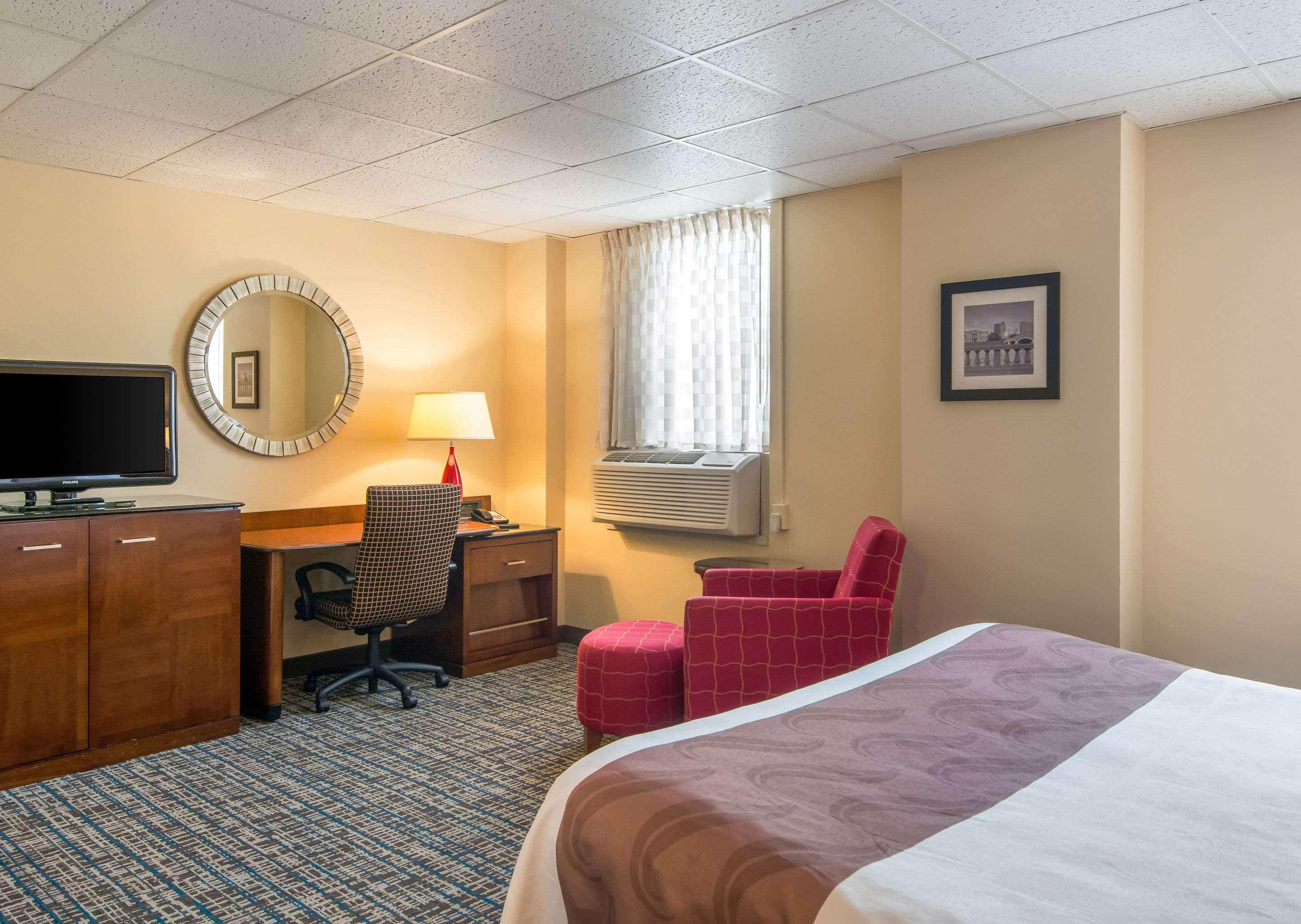 Quality Inn & Suites Virginia Bagian luar foto