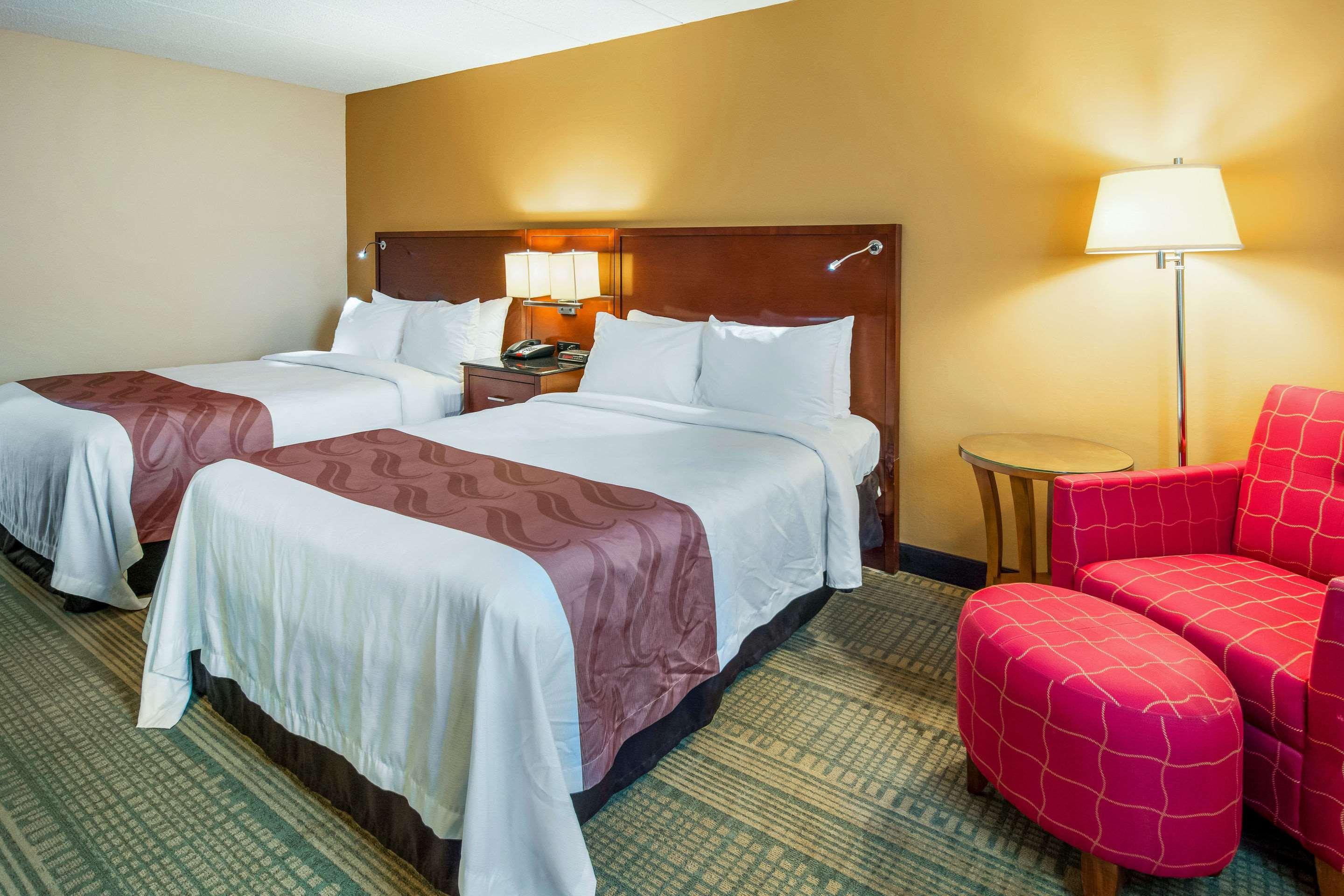 Quality Inn & Suites Virginia Bagian luar foto